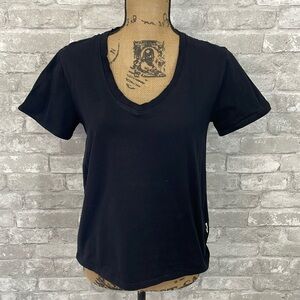 Easy Standard Vneck Short Sleeve Tee
